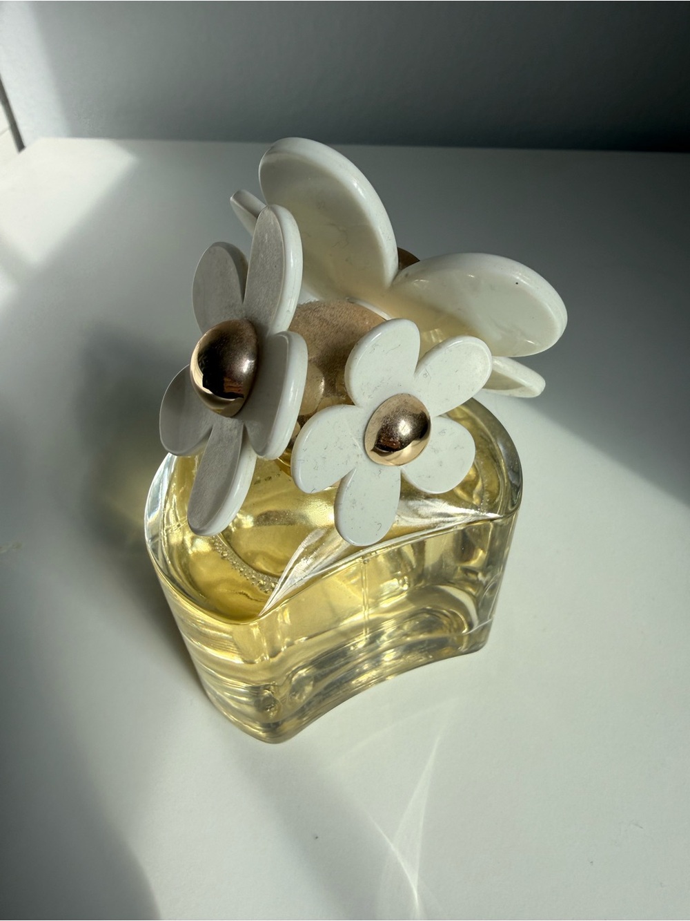 Vintage Marc Jacobs Daisy Eau de Parfum - White & Gold - Picture 4 of 4